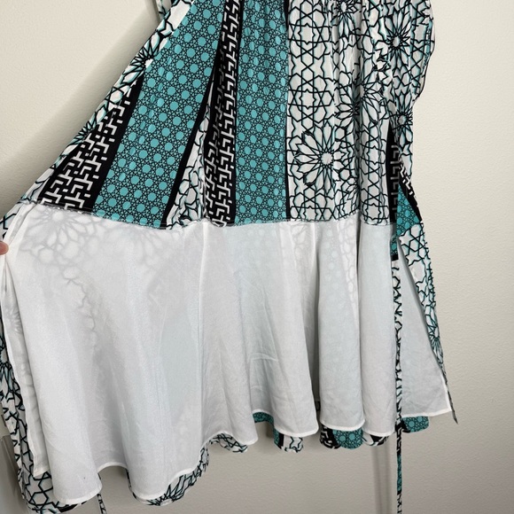 Yumi Kim Black and Teal Geometric 100% Silk Wrap Dress Size Medium - Picture 13 of 16